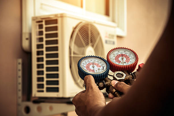 Professional Ac Installation technician working in Linthicum Heights, MD